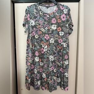 Ladies Lily Rose Floral Dress NWOT